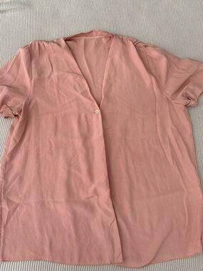 Wilfred Blush Pink Short-Sleeve V-Neck Button Front Top